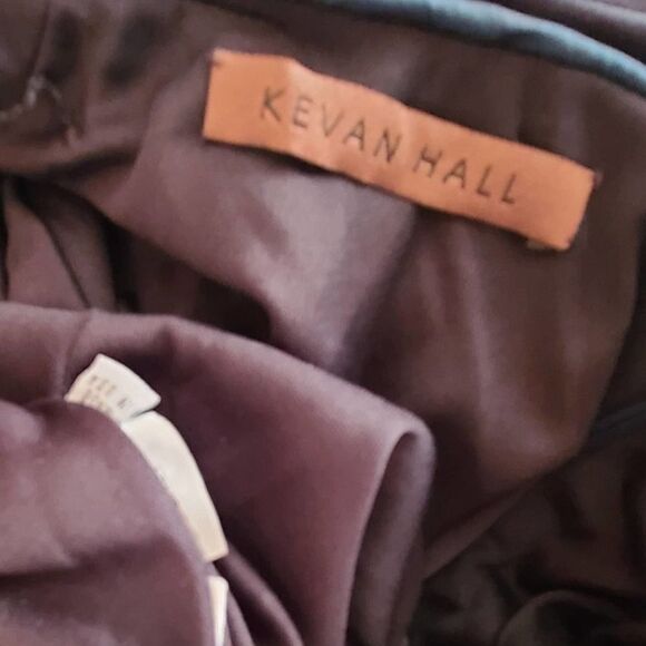 Kevan Hall iridescent sequin gown with train - Picture 9 of 16